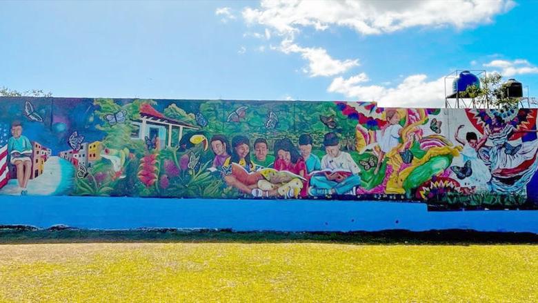 在哥斯达黎加的Pacifica Fernandez小学附近，由Pam Etters带头创作的一幅壁画